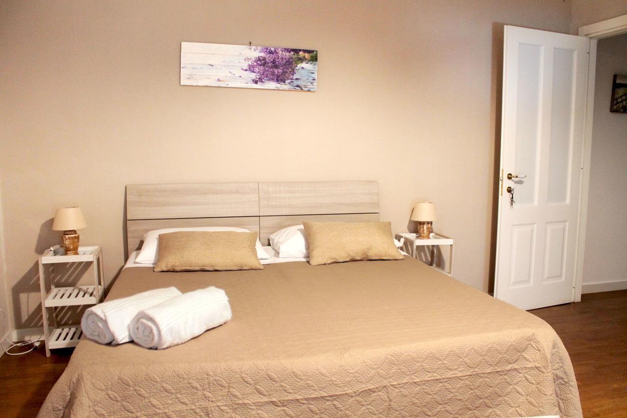 Vesuviane 'E Belle 'Mbriane B&B Νάπολη Εξωτερικό φωτογραφία